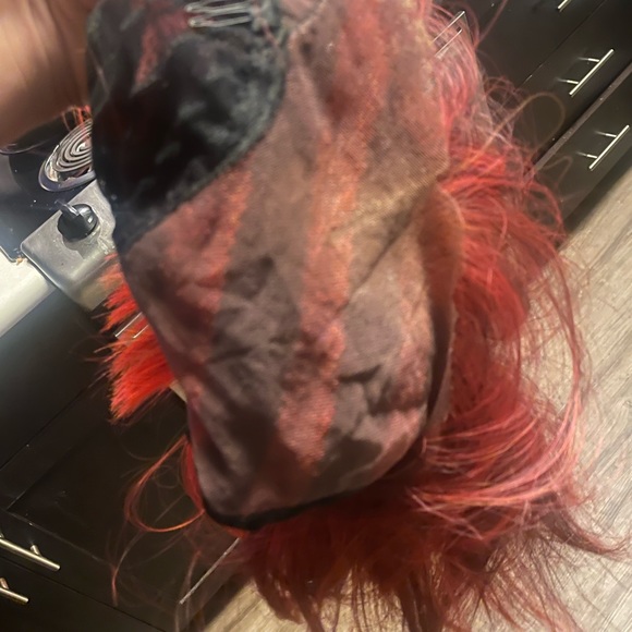 Bobbi Boss wig - Picture 4 of 6